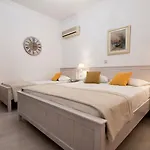 Panos Luxury Πάρος