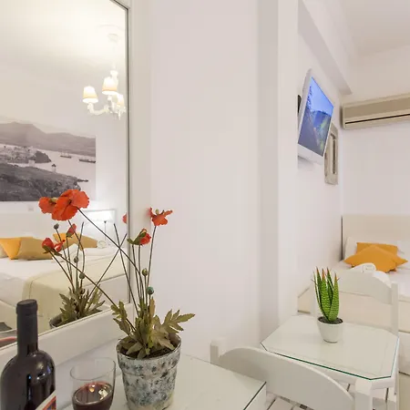 Panos Luxury Apartman Párosz