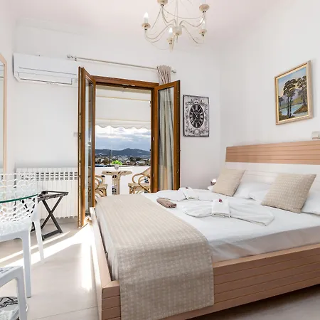 Panos Luxury דירה *