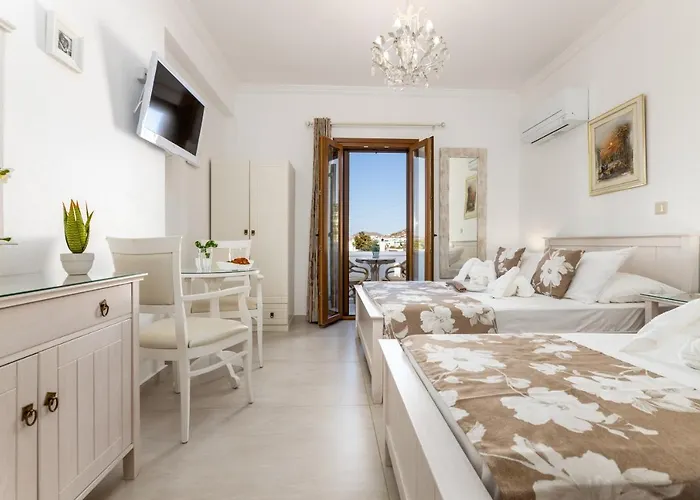 Panos Luxury Парос