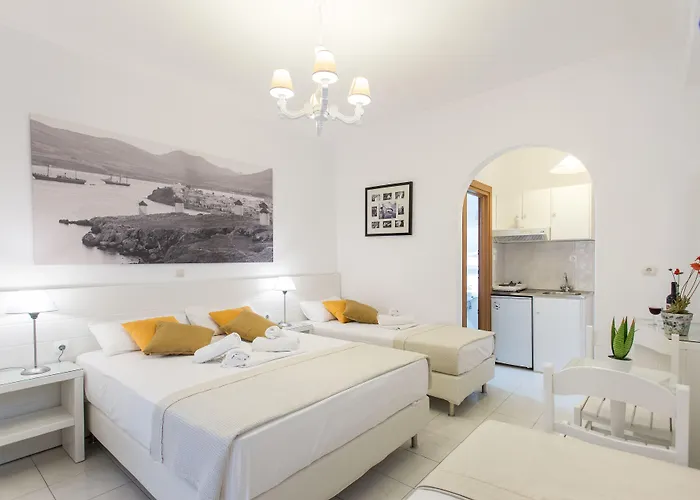 Panos Luxury 아파트